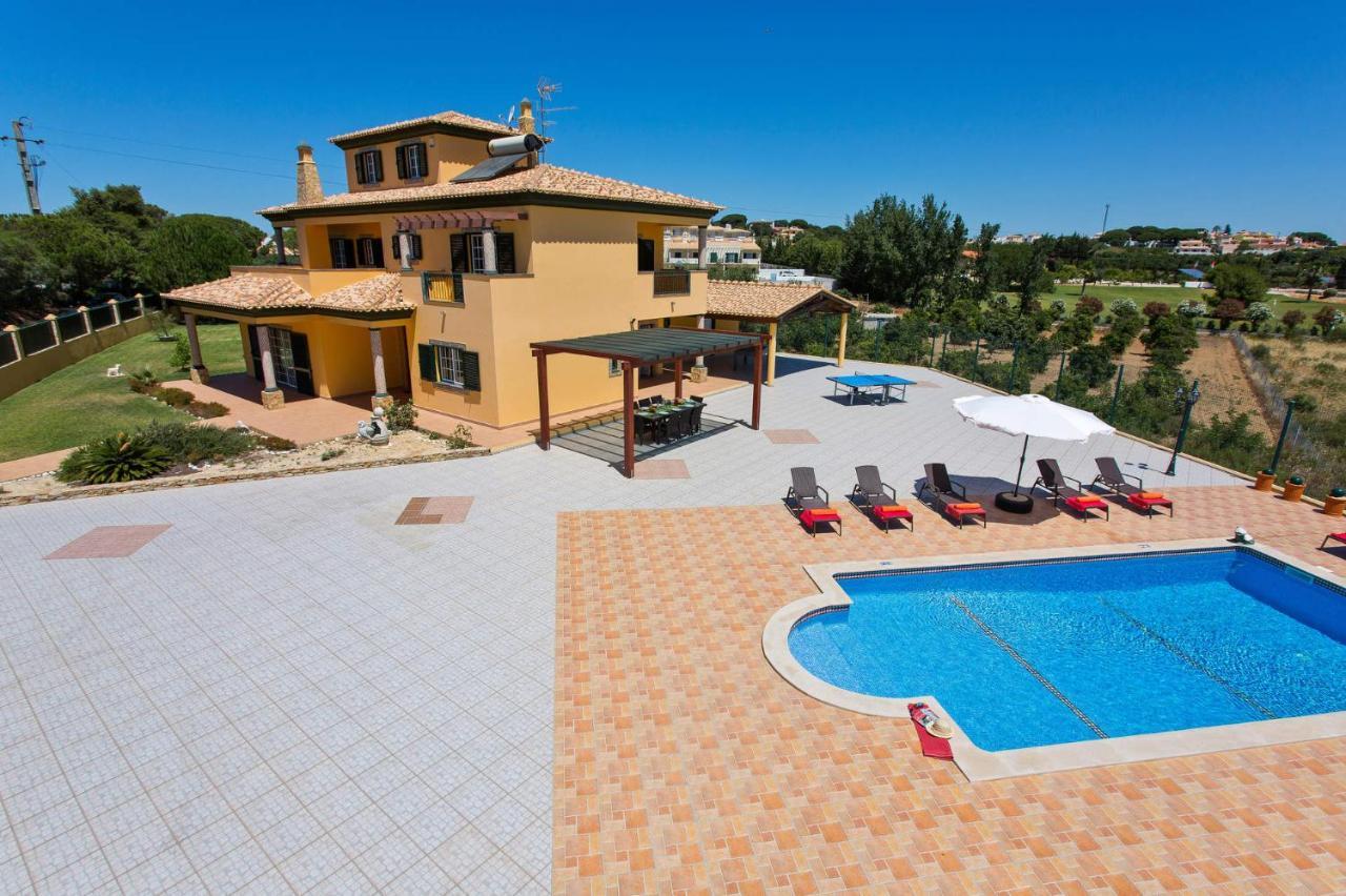 Villa Nincha - Heated Pool - Free Wi-Fi - Air Con Албуфейра Екстериор снимка